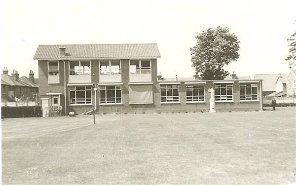 Salesian_1950s.jpg