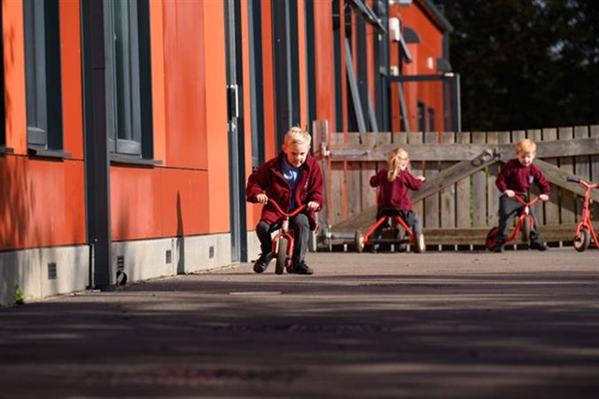 Neasden-71.jpg Neasden-71.jpg