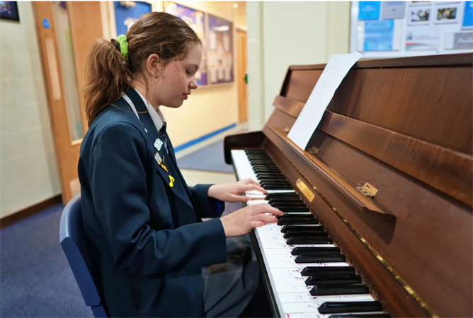 piano.PNG