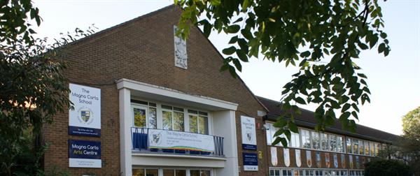 School-Building-scaled-e1635772829390-1500x630.jpg