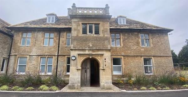 Melksham_House_Front.jpg